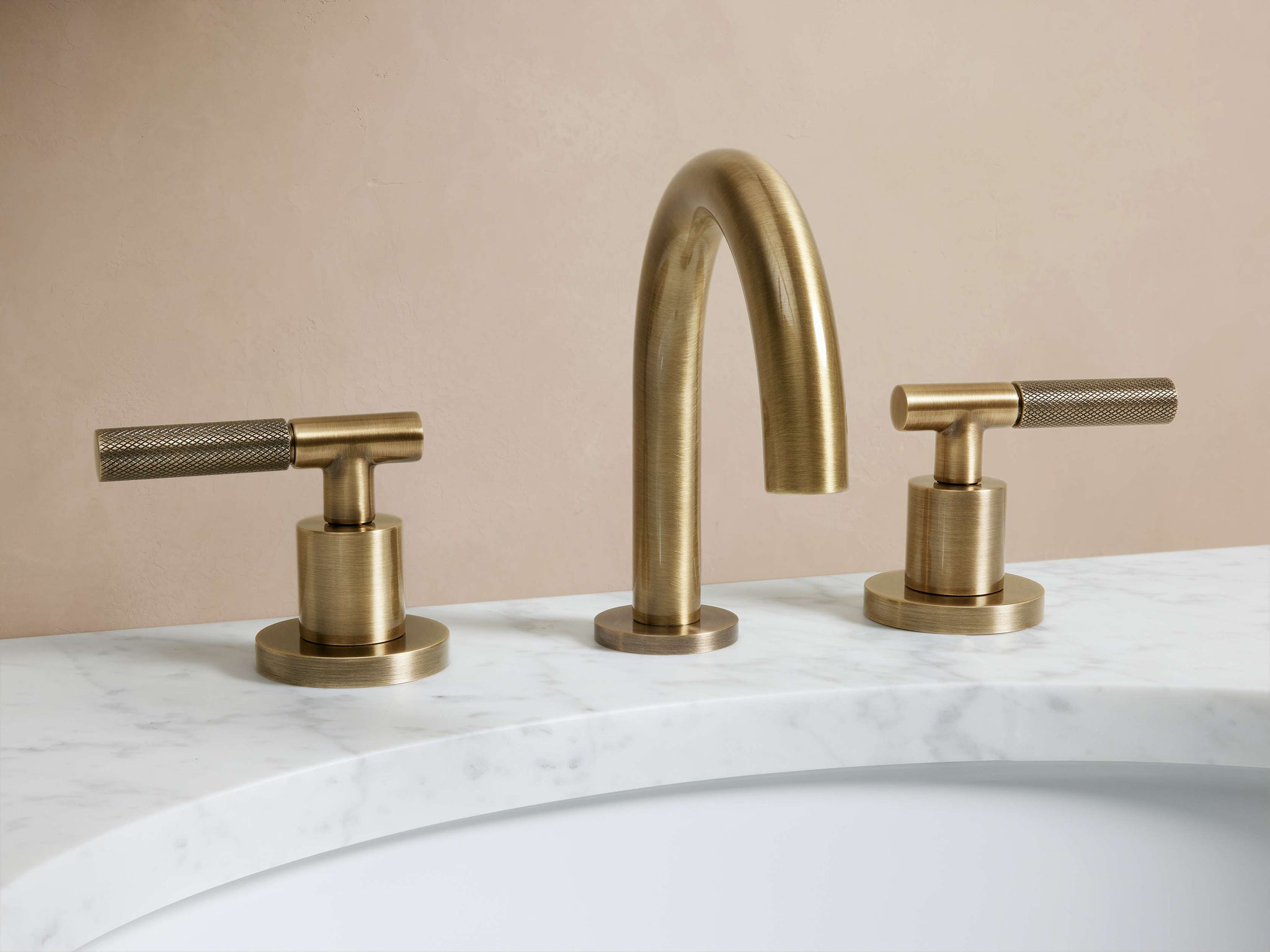 Crewe Knurled Faucet in Antique Brass
